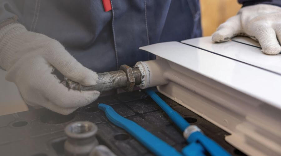 Professional water heater repair services in Littleton, IL